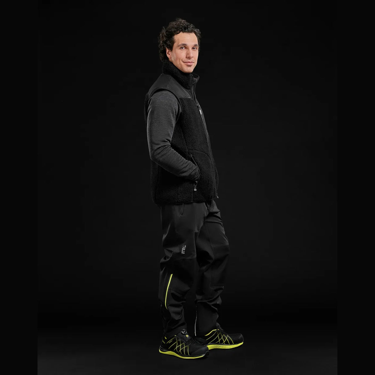 Pilevest som fungerer som mellomlag høst og vinter