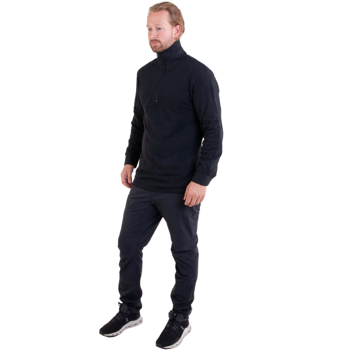 Bråtens feltskjorte i 100% bomull, designet for å holde deg varm og komfortabel hele dagen.