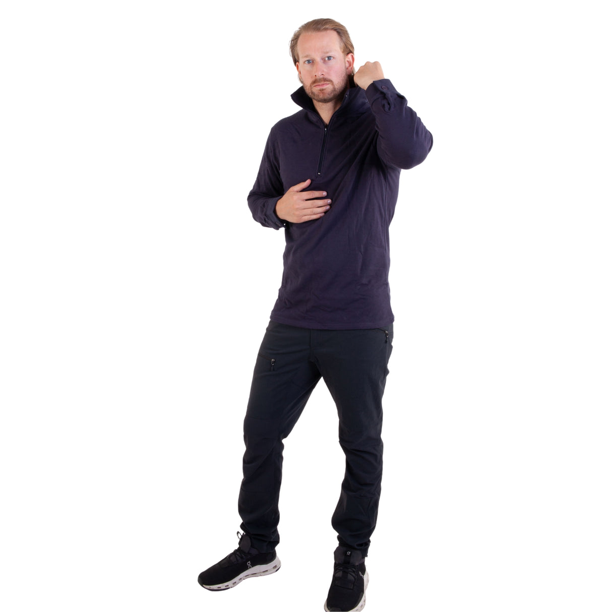 Bråtens feltskjorte – ideell for arbeid og fritid, laget av 100% bomull med god passform.