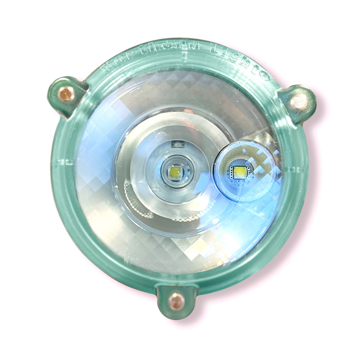 Kraftig trådløs hjelmlykt med opptil 15.000 lux for industrielt arbeid.