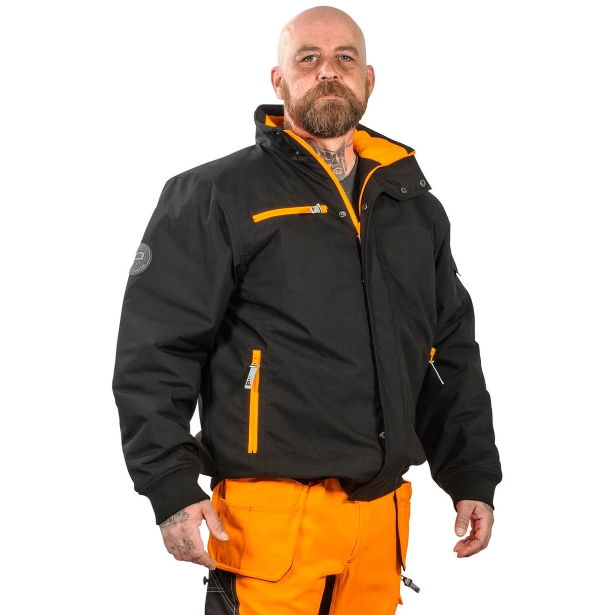 Robust og lett fôret pilotjakke med vannavstøtende stoff og praktiske lommer.