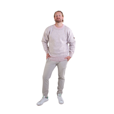 Ullgenser i klassisk hvitt og svart mønster