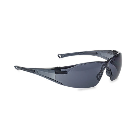 Bollé RUSH vernebrille med smoke-glass – optimal beskyttelse, komfort og synlighet for utendørs arbeid.