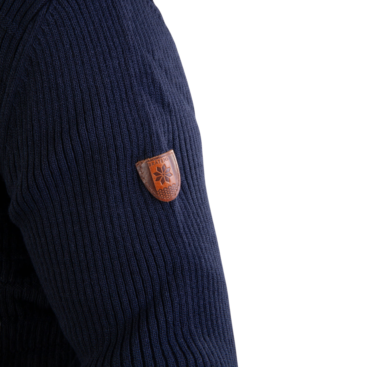 Pustende og antibakteriell ullgenser for helårsbruk.