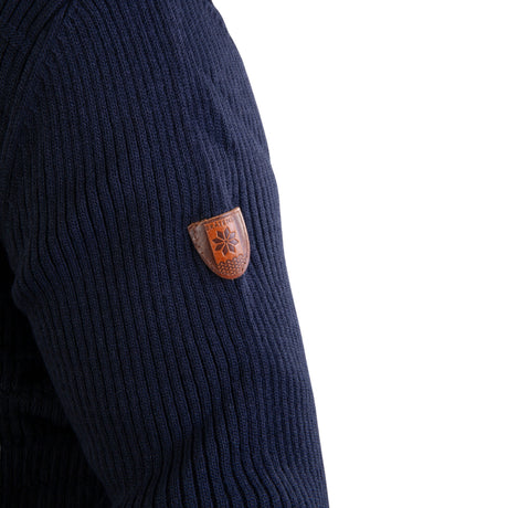 Pustende og antibakteriell ullgenser for helårsbruk.