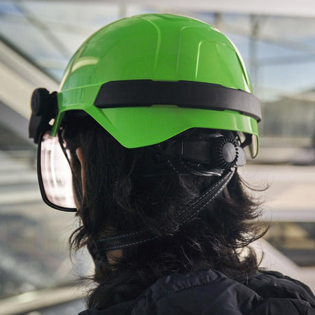 Slitesterk arbeidshjelm sertifisert etter EN 397 for profesjonell bruk.