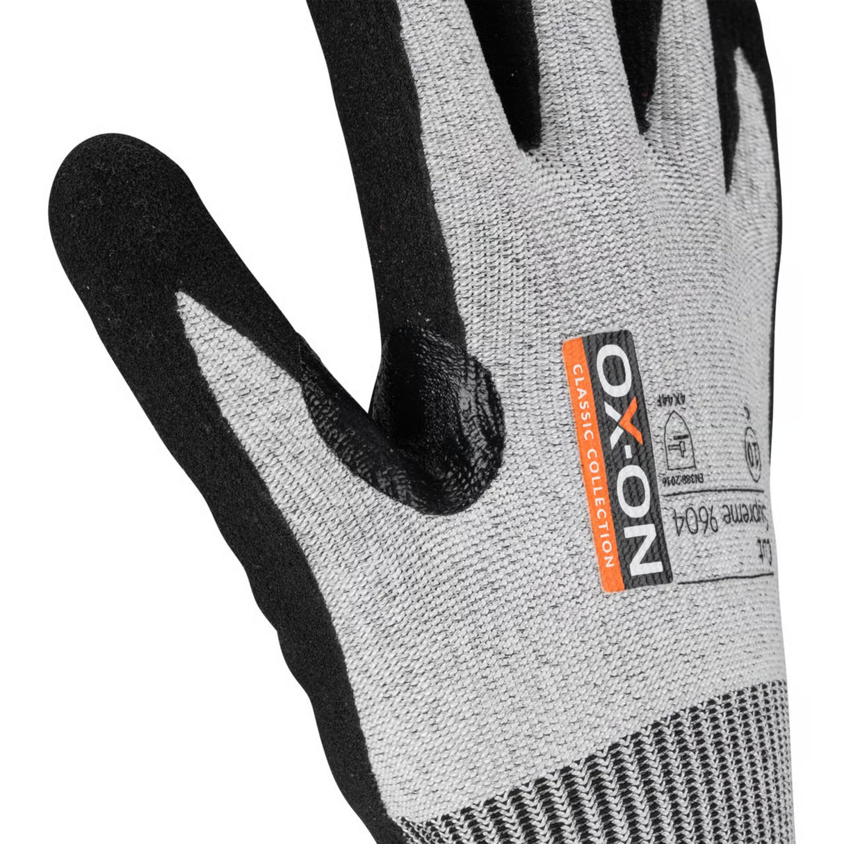 Touch-funksjon gjør hansken brukbar med skjermer og utstyr