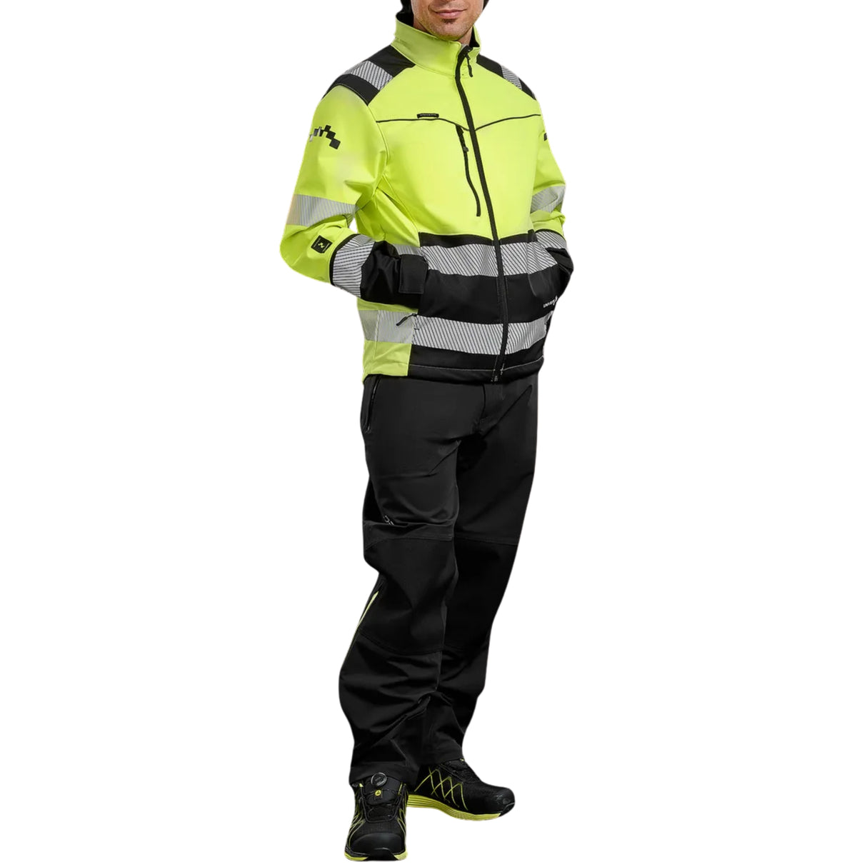 Vind- og vannavvisende softshelljakke med fleecefôret innside for arbeid.