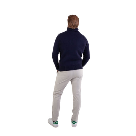 Unisex-passform med naturlig elastisitet for maksimal bevegelighet og komfort.
