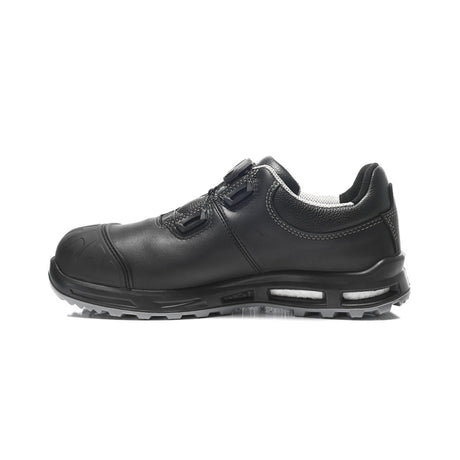ESD-godkjent vernesko med WELLMAXX TRAINERS såleteknologi.