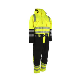 Lyngsøe vinterkjeledress med vind- og vanntett beskyttelse, perfekt for arbeid under tøffe forhold.