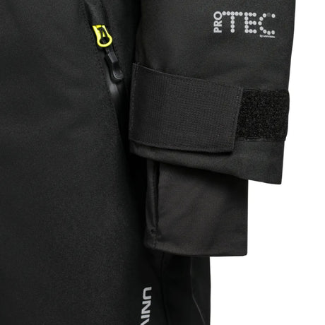 Profesjonell vinterdress fra Univern for arbeid i kaldt og vått klima.